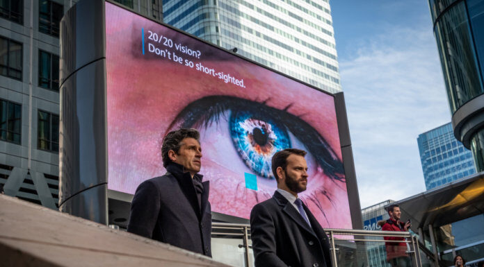 Patrick Dempsey as Dominic Morgan and Alessandro Borghi as Massimo Ruggero in ‘Devils’ season 1 episode 2 (Photo: Antonello and Monte © Sky Italia)