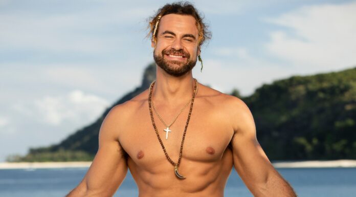 Jonathan Young win Survivor