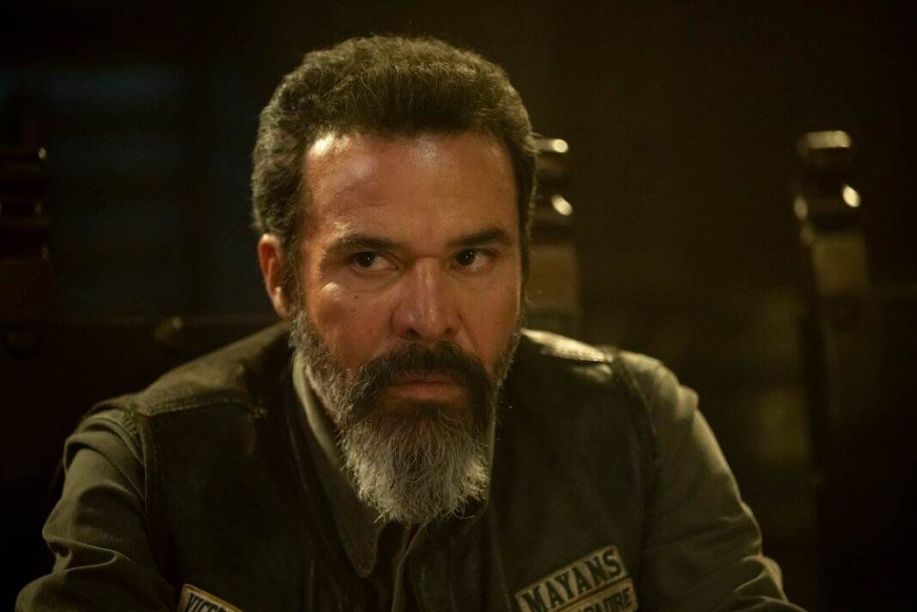 mayans-season-finale-bishop- a